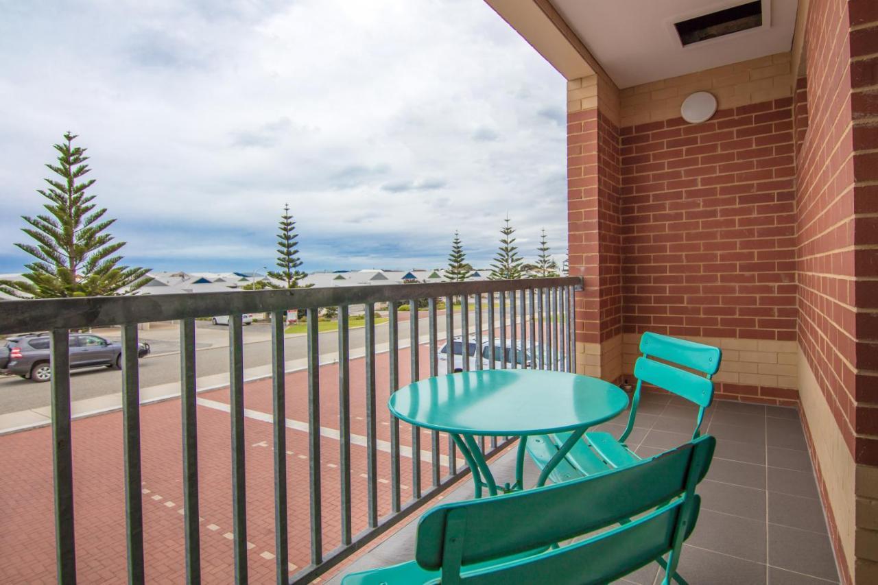 Jurien Bay Motel Apartments Екстер'єр фото