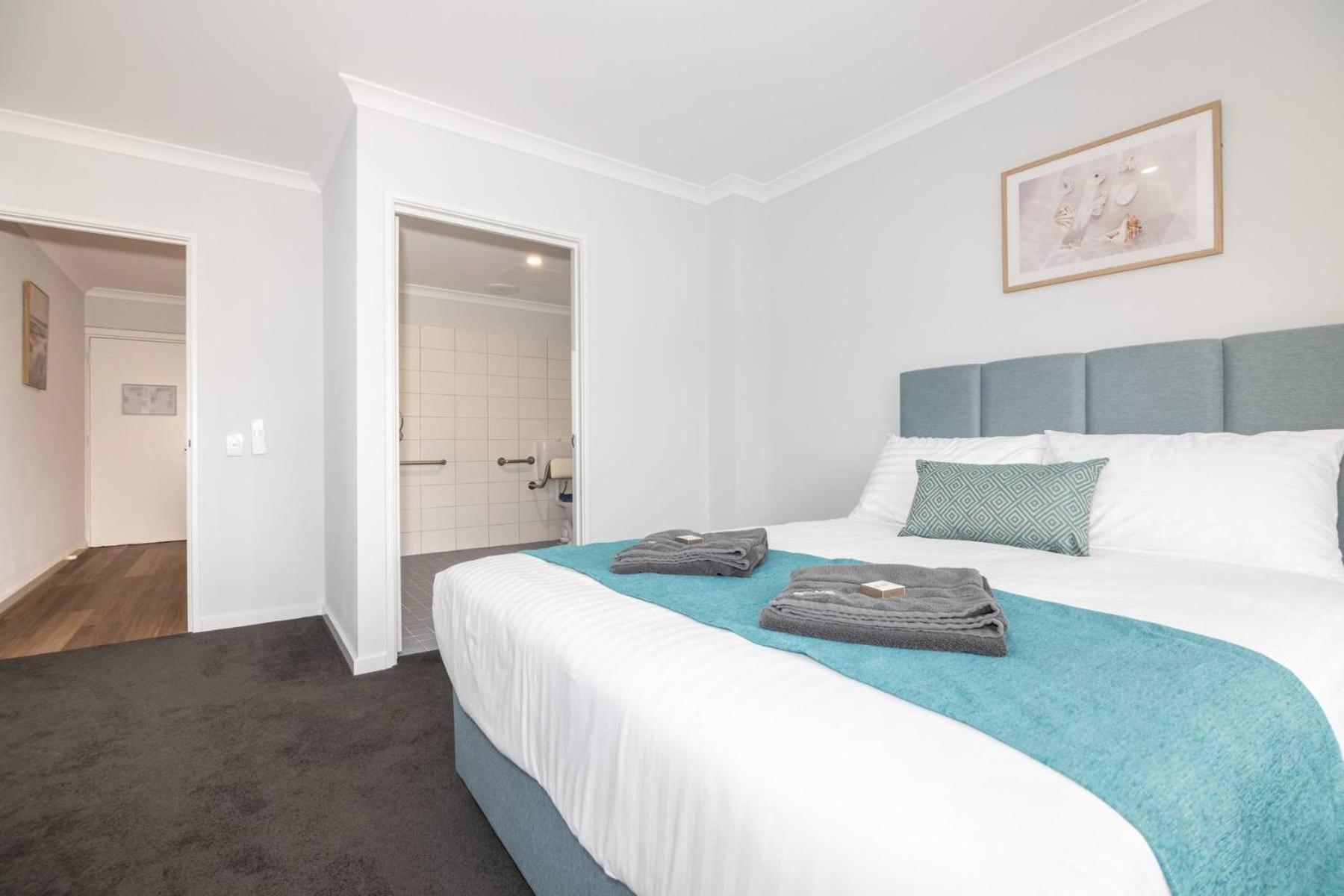 Jurien Bay Motel Apartments Екстер'єр фото