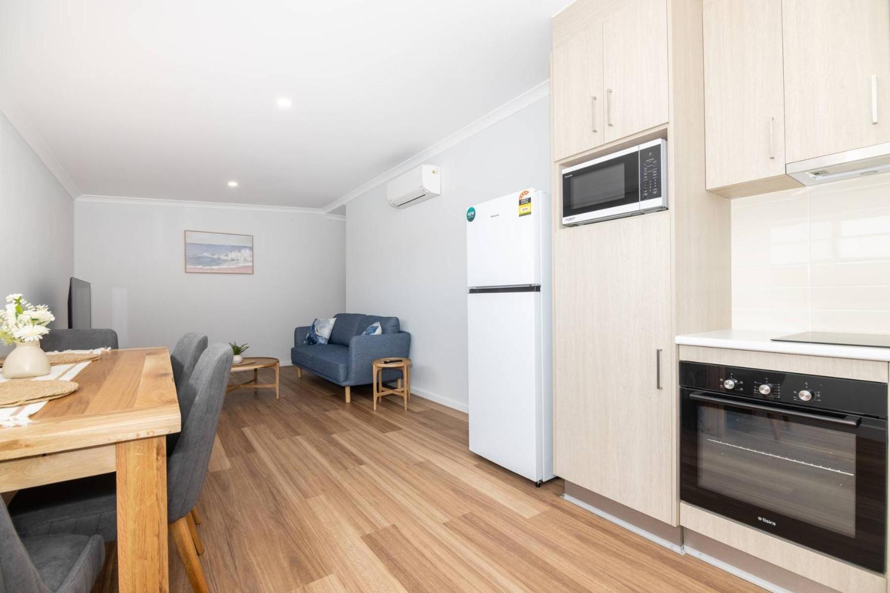 Jurien Bay Motel Apartments Екстер'єр фото