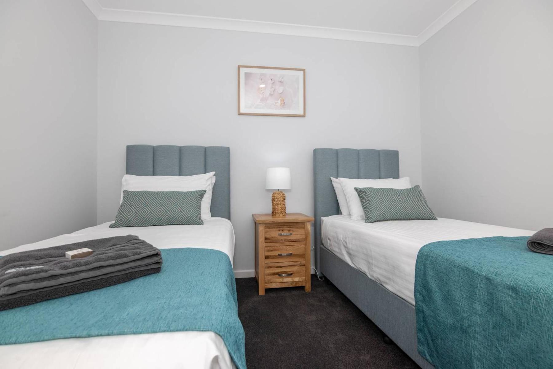 Jurien Bay Motel Apartments Екстер'єр фото