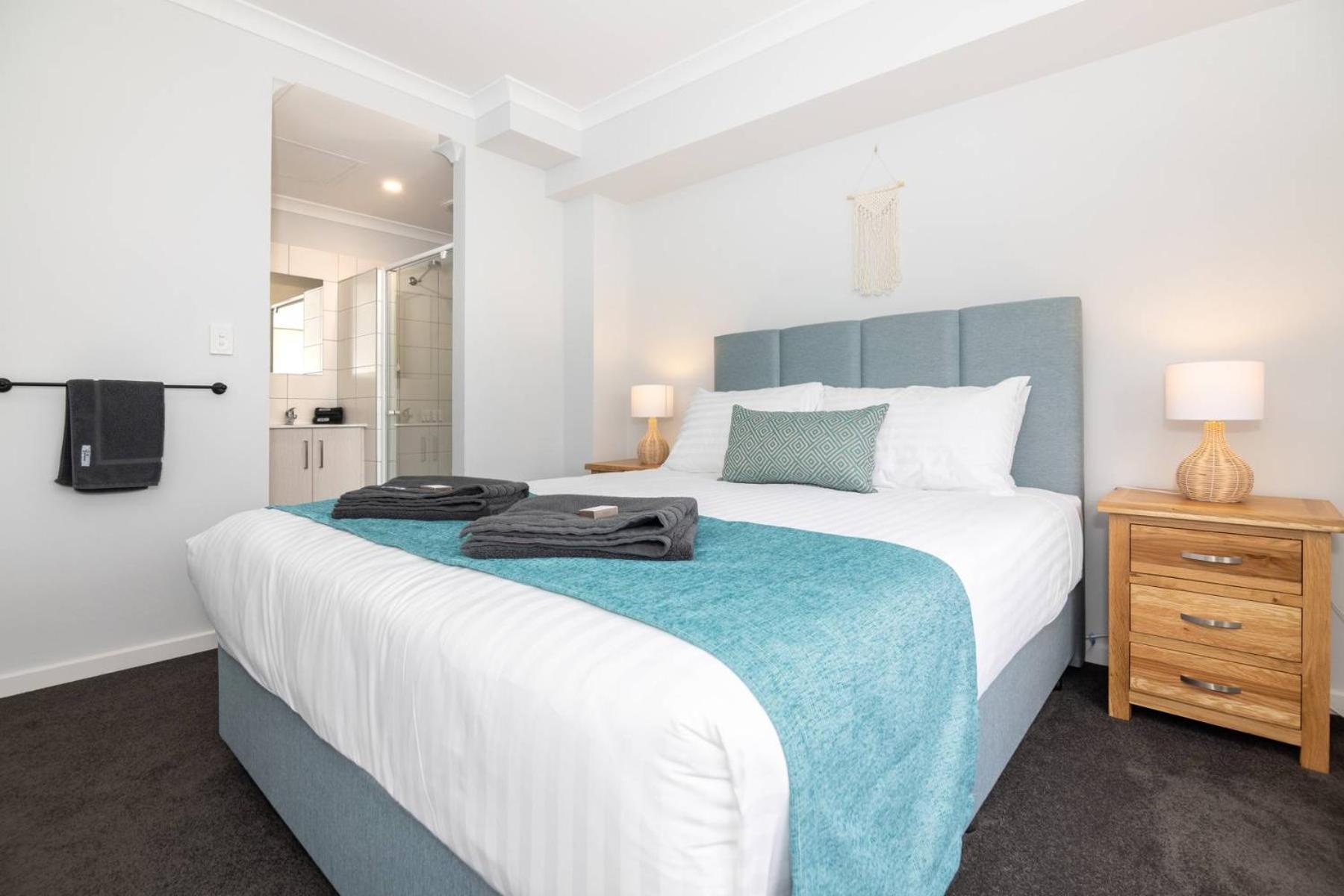 Jurien Bay Motel Apartments Екстер'єр фото