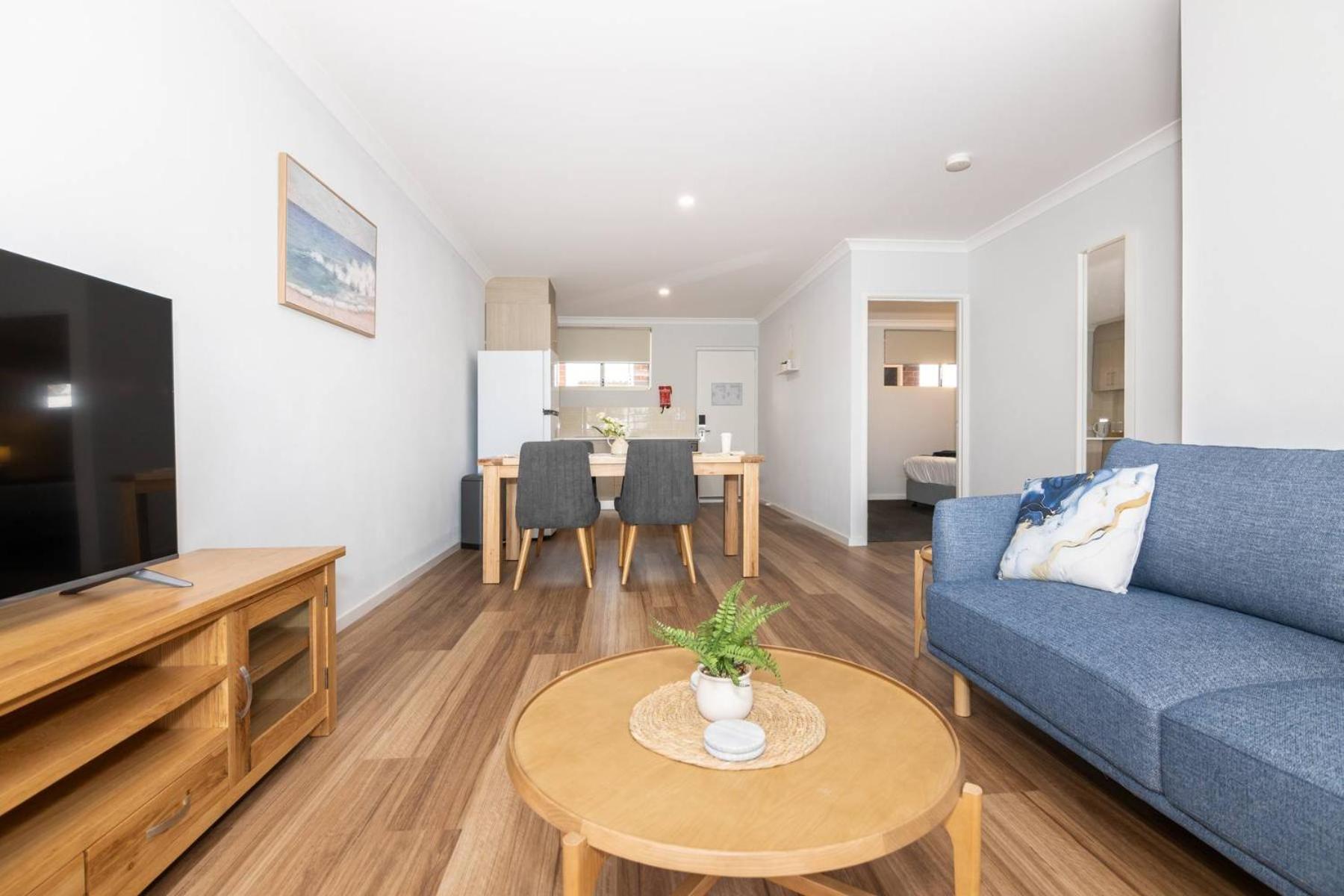 Jurien Bay Motel Apartments Екстер'єр фото