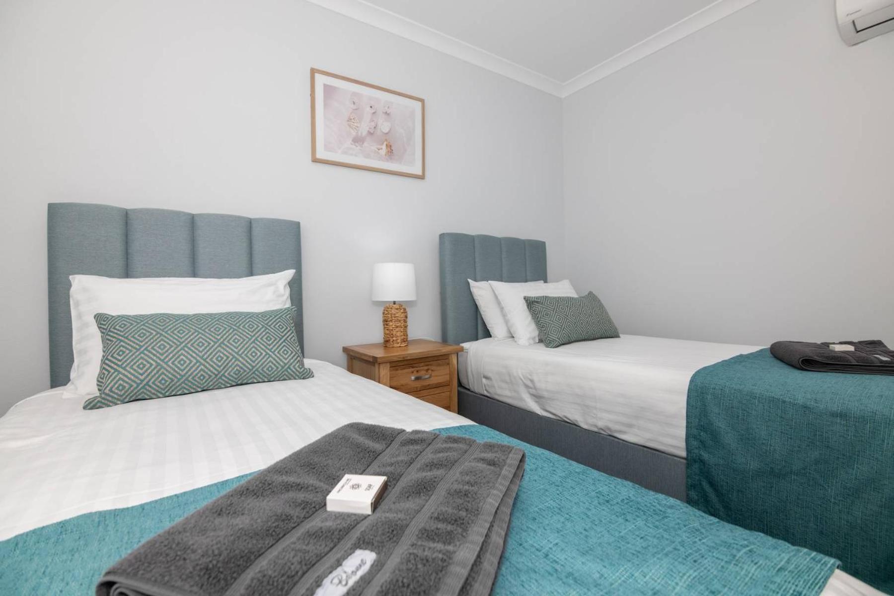 Jurien Bay Motel Apartments Екстер'єр фото