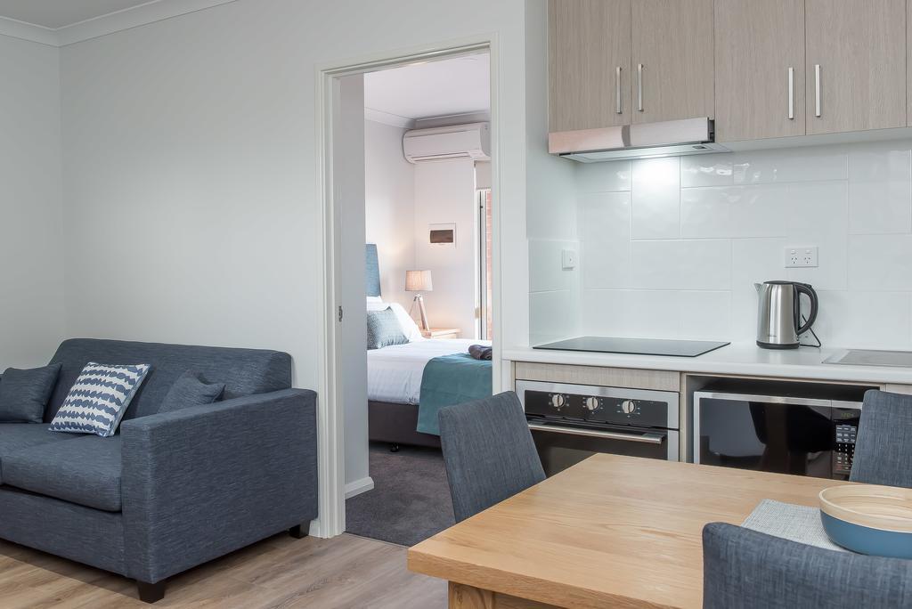 Jurien Bay Motel Apartments Екстер'єр фото