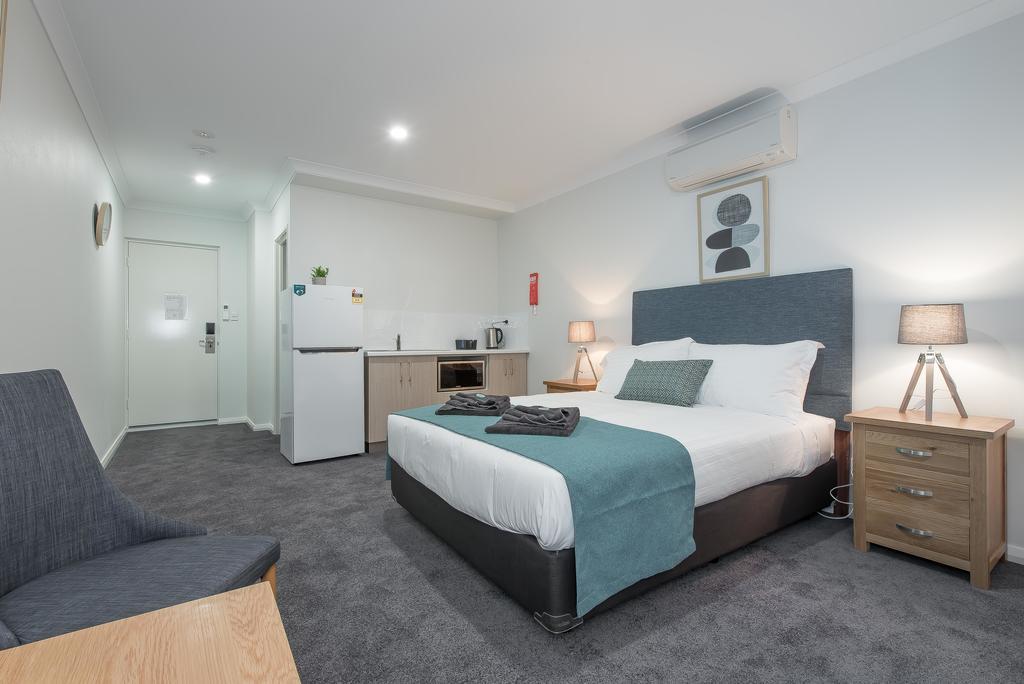 Jurien Bay Motel Apartments Екстер'єр фото